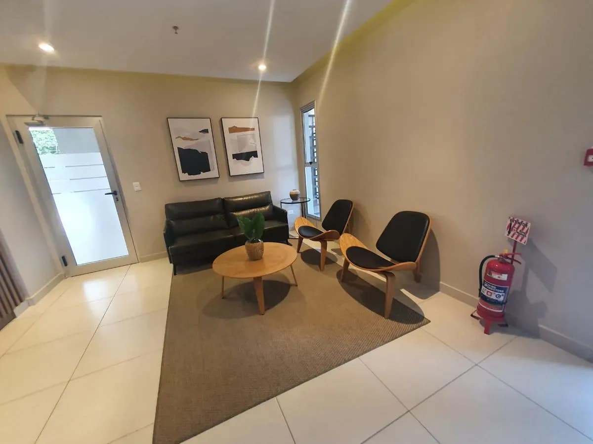 2-Bedroom Apartment for Sale in Lambaré - Image 17