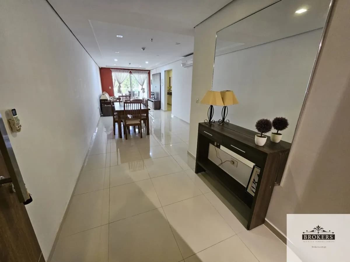 2-Bedroom Apartment for Rent in Mariscal Lopez, Asunción - Image 9