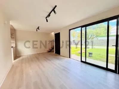 Casa de 3 dormitorios en Venta en Lomas de Solymar, Ciudad de la Costa - Image 3