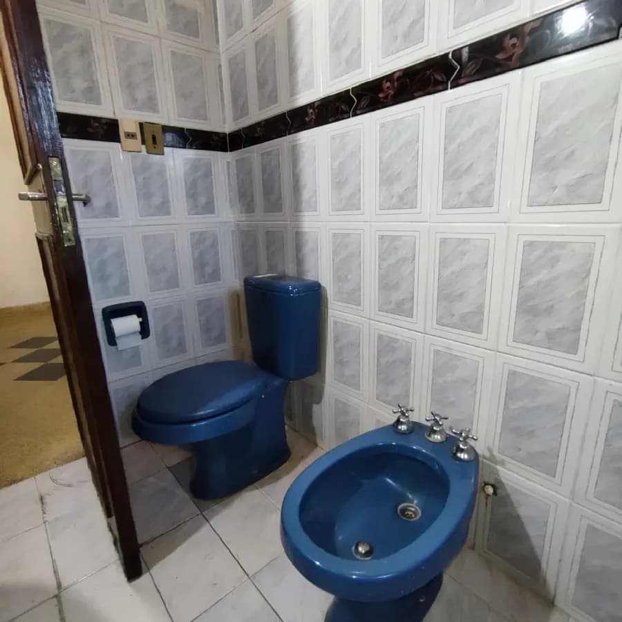 Casa de 2 dormitórios à Venda em Zeballos Cue, Assunção - Image 11