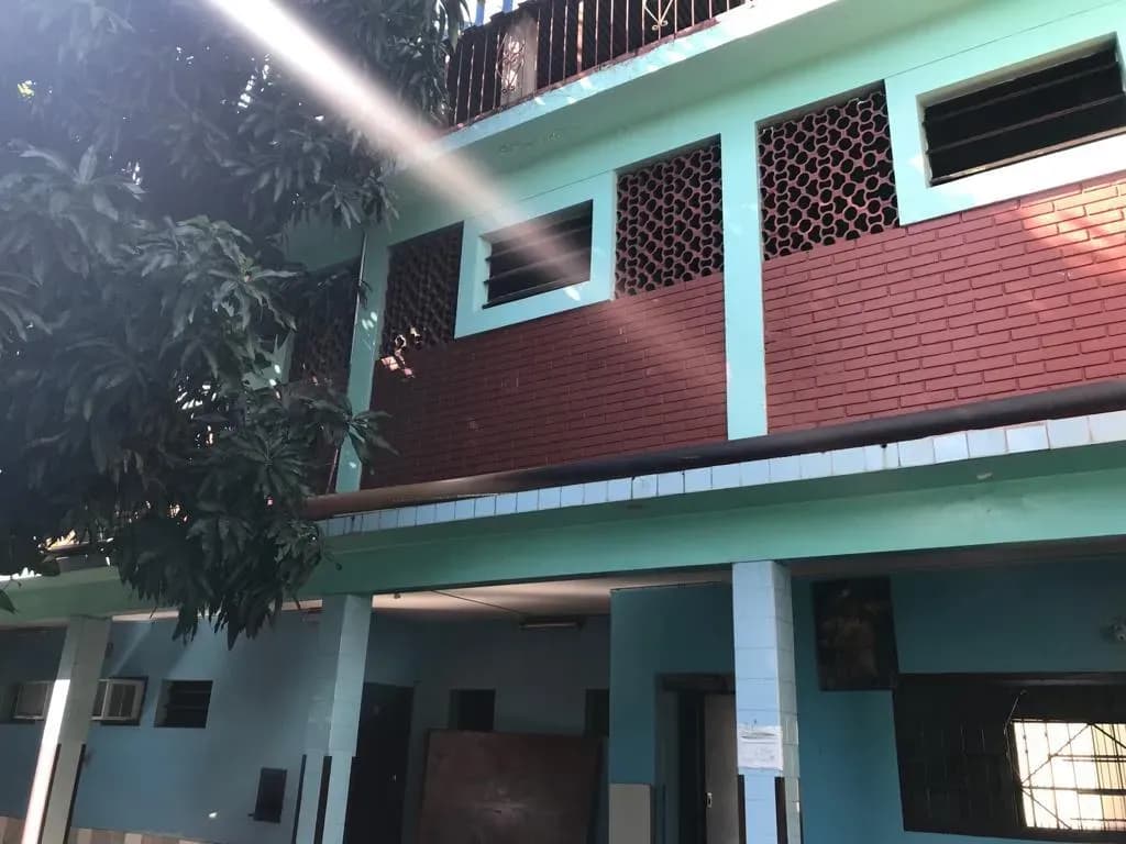 Local Comercial de 1,914m² en Venta en Santa María, Fernando de la Mora - Image 11
