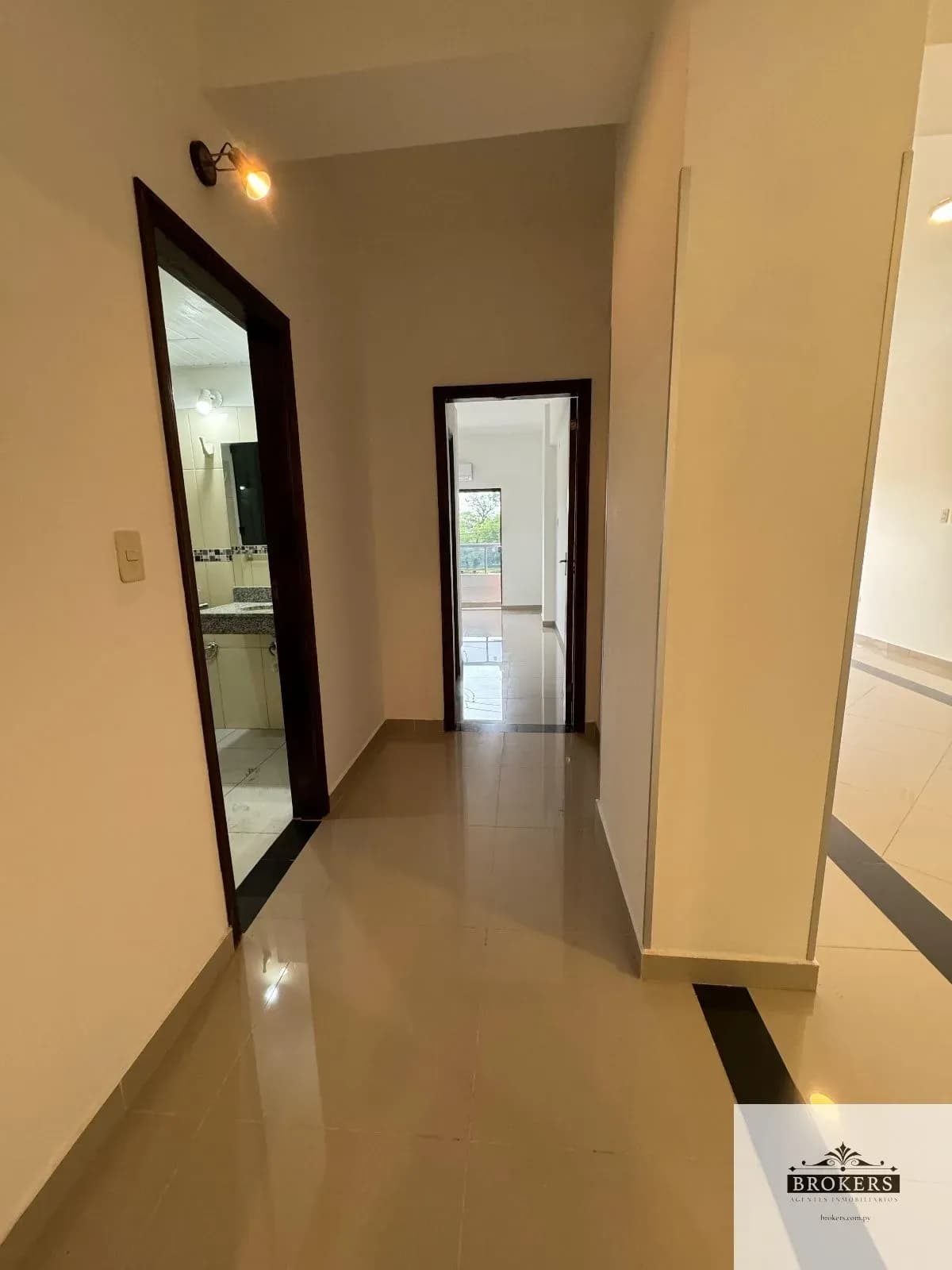2-Bedroom Apartment for Rent in Laguna Grande, Fernando de la Mora - Image 11