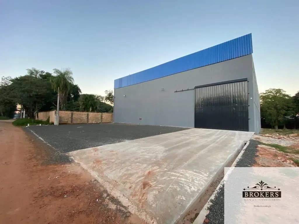 Commercial Space of 853m² for Rent in Monseñor Bogarín, Mariano Roque Alonso - Image 2