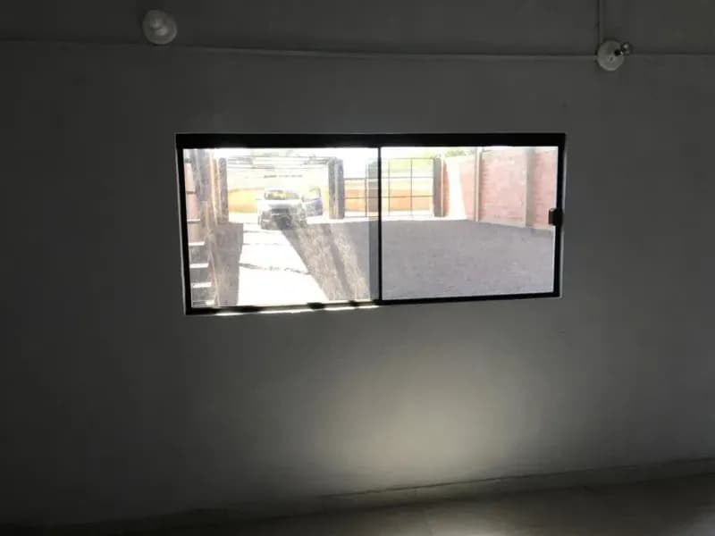 Depósito de 360m² en Venta en Limpio - Image 3
