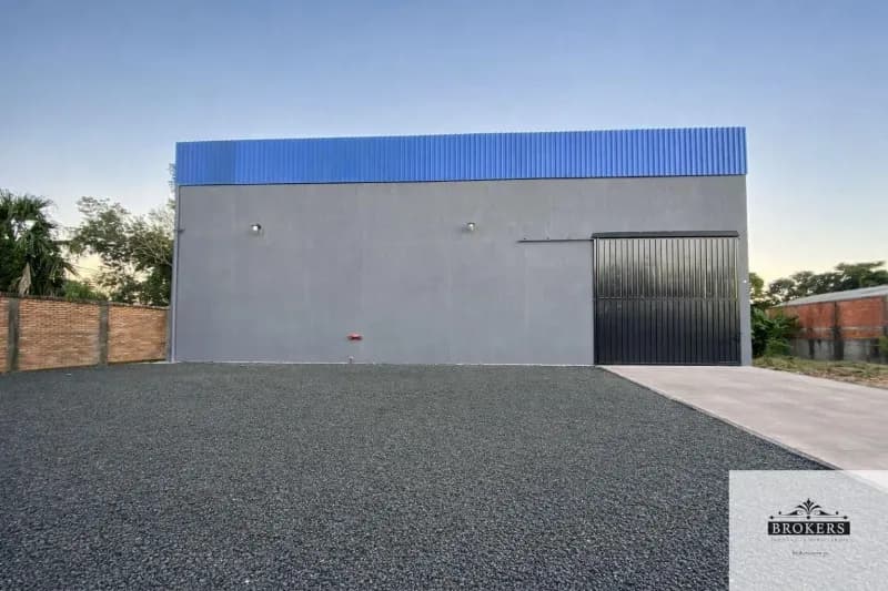 Commercial Space of 853m² for Rent in Monseñor Bogarín, Mariano Roque Alonso - Image 3