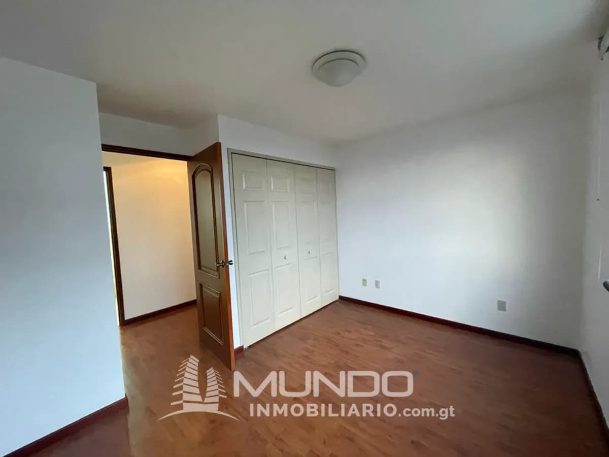 Departamento de 2 dormitorios, 110m², en Venta en Zona 14, Ciudad de Guatemala - Image 5