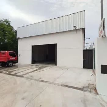 Warehouse of 144m² for Rent in Santa María, San Lorenzo - Image 8