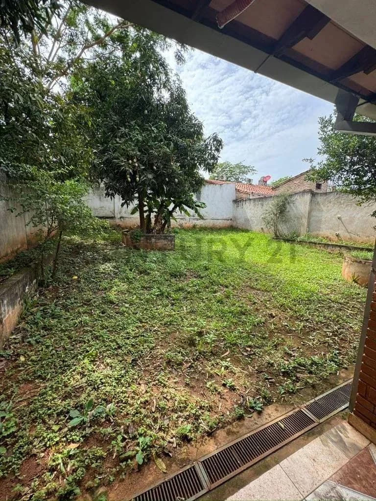 4-Bedroom House for Sale in Capiatá - Image 11