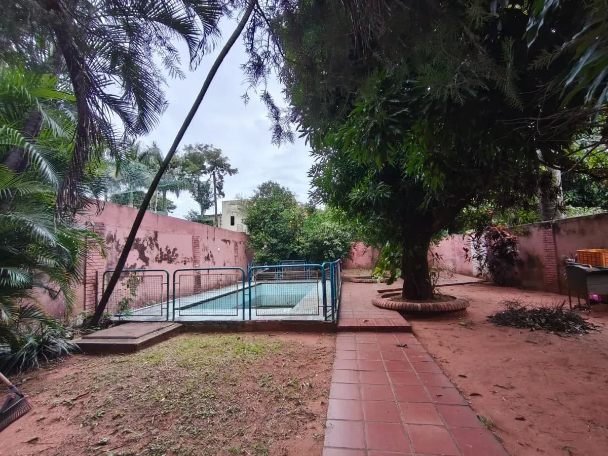 4-Bedroom House for Sale in Bernardino Caballero, Fernando de la Mora - Image 4