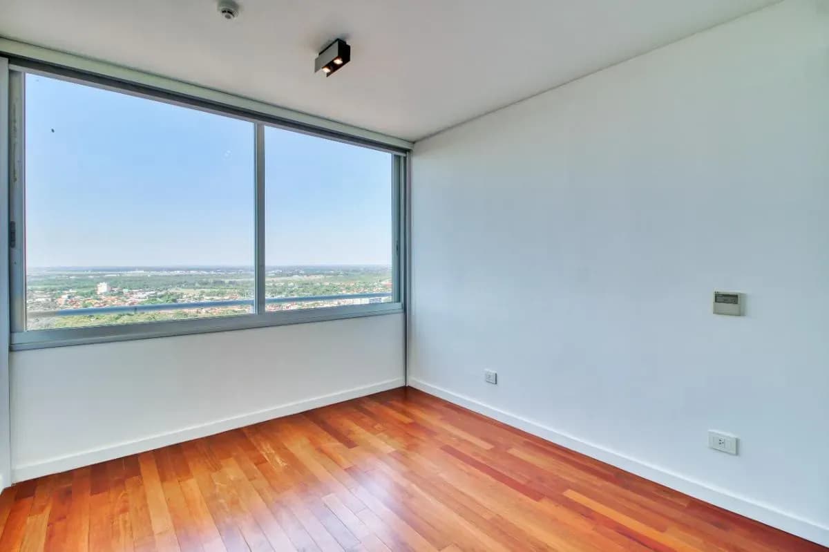 Departamento de 3 dormitorios en Venta en Ycuá Satí, Asunción - Image 19