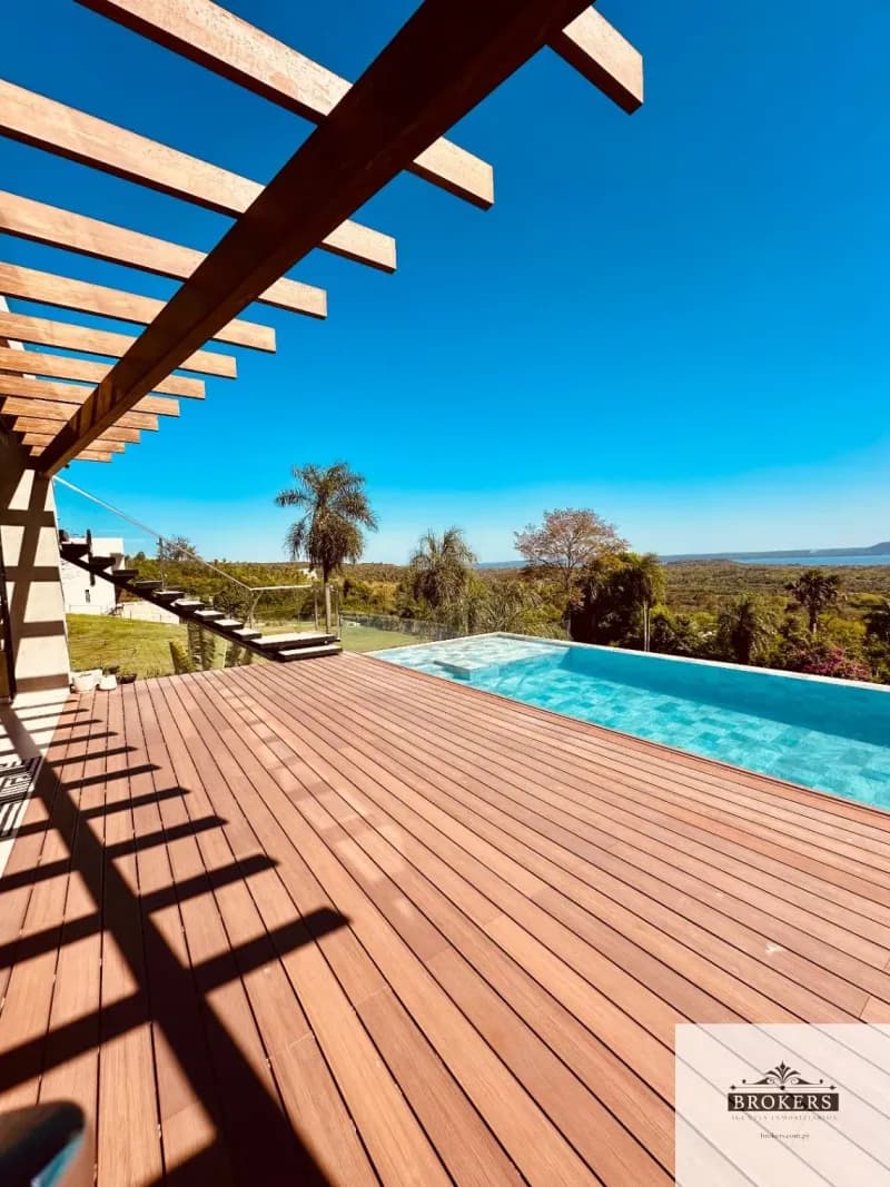 3-Bedroom House for Sale in Ypacaraí - Image 3