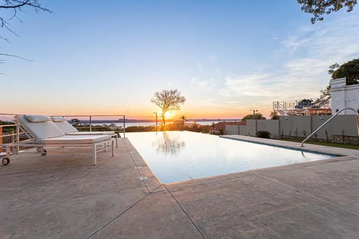 Casa de 5 dormitorios en Venta en San Bernardino - Image 8