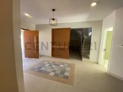 4-Bedroom House for Sale in San Vicente, Asunción - Image 3