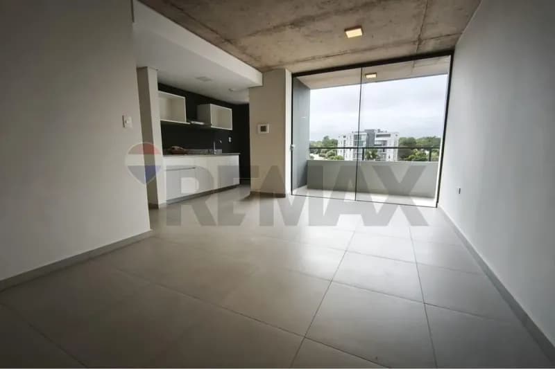 Departamento de 2 dormitorios en Alquiler en Luque - Image 3