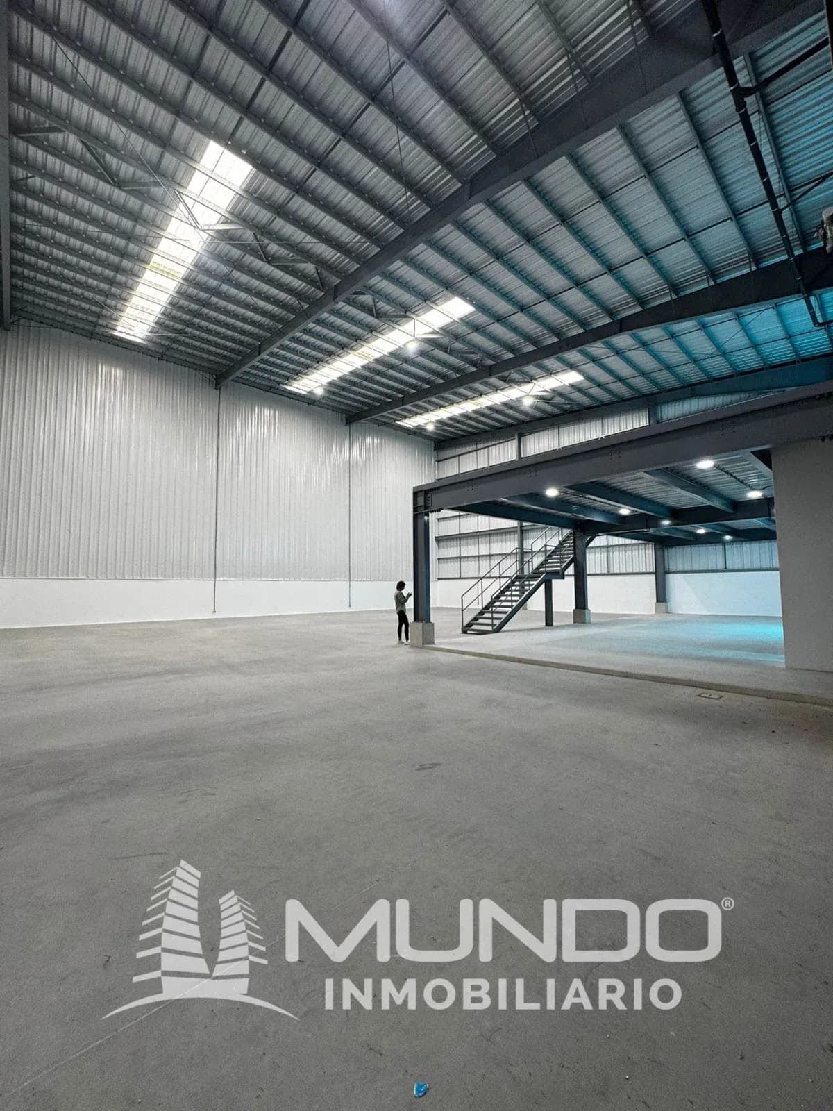 Local Comercial de 850m² en Alquiler en Amatitlán - Image 2