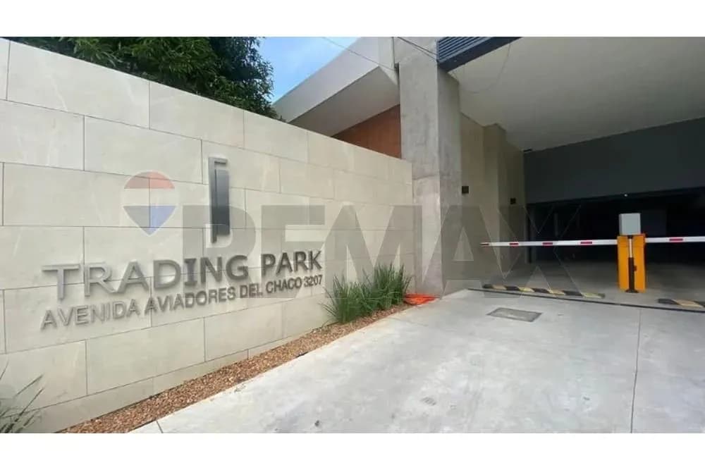 Espaço Comercial de 437m² para Alugar em Ycuá Satí, Asunción