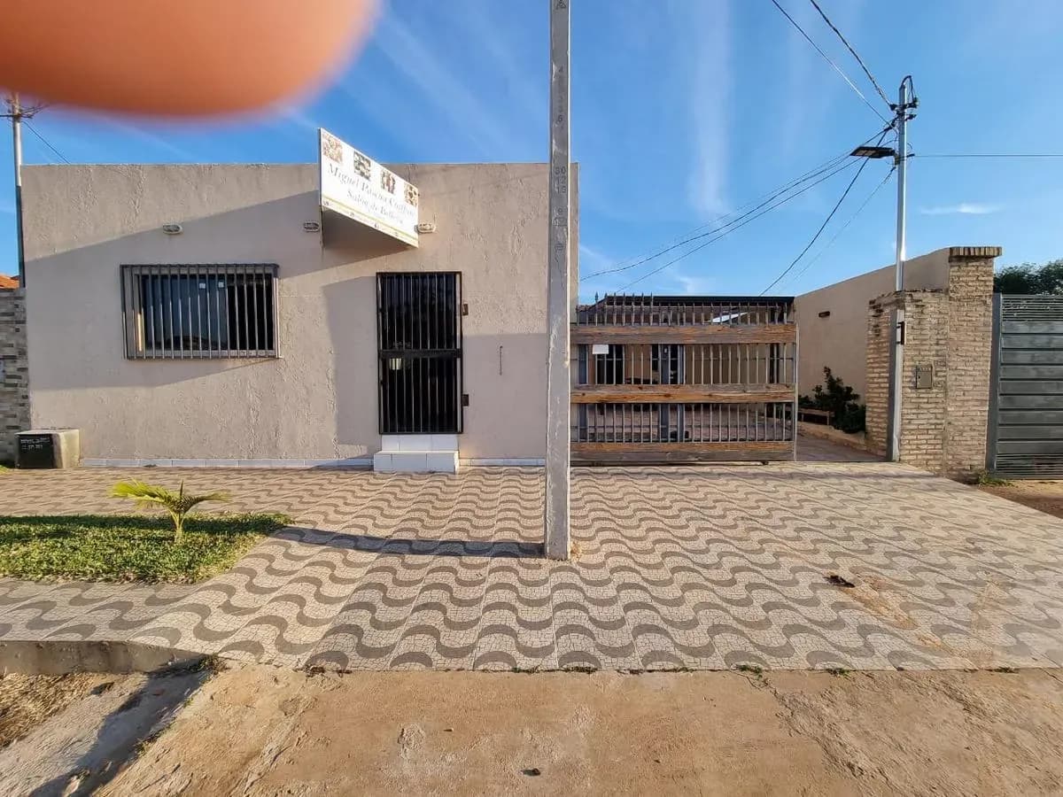 Casa de 3 dormitorios en Venta en San Lorenzo - Image 18