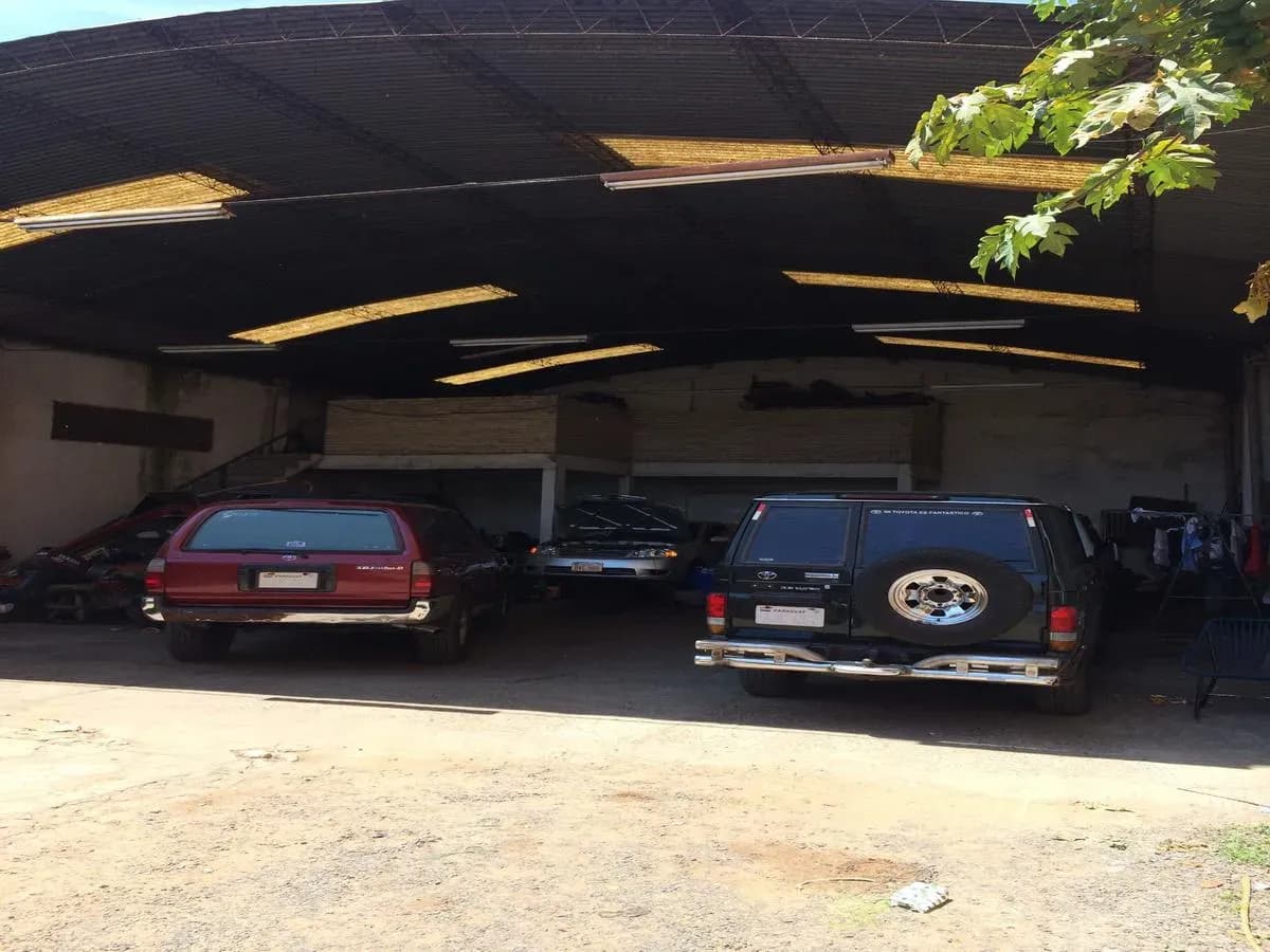 Warehouse of 480m² for Sale in Orilla del Campo Grande, Fernando de la Mora - Image 2