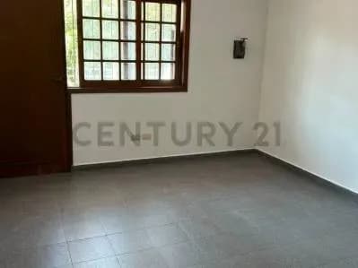 Casa de 2 dormitorios en Venta en Las Lomas (Carmelitas), Asunción - Image 5