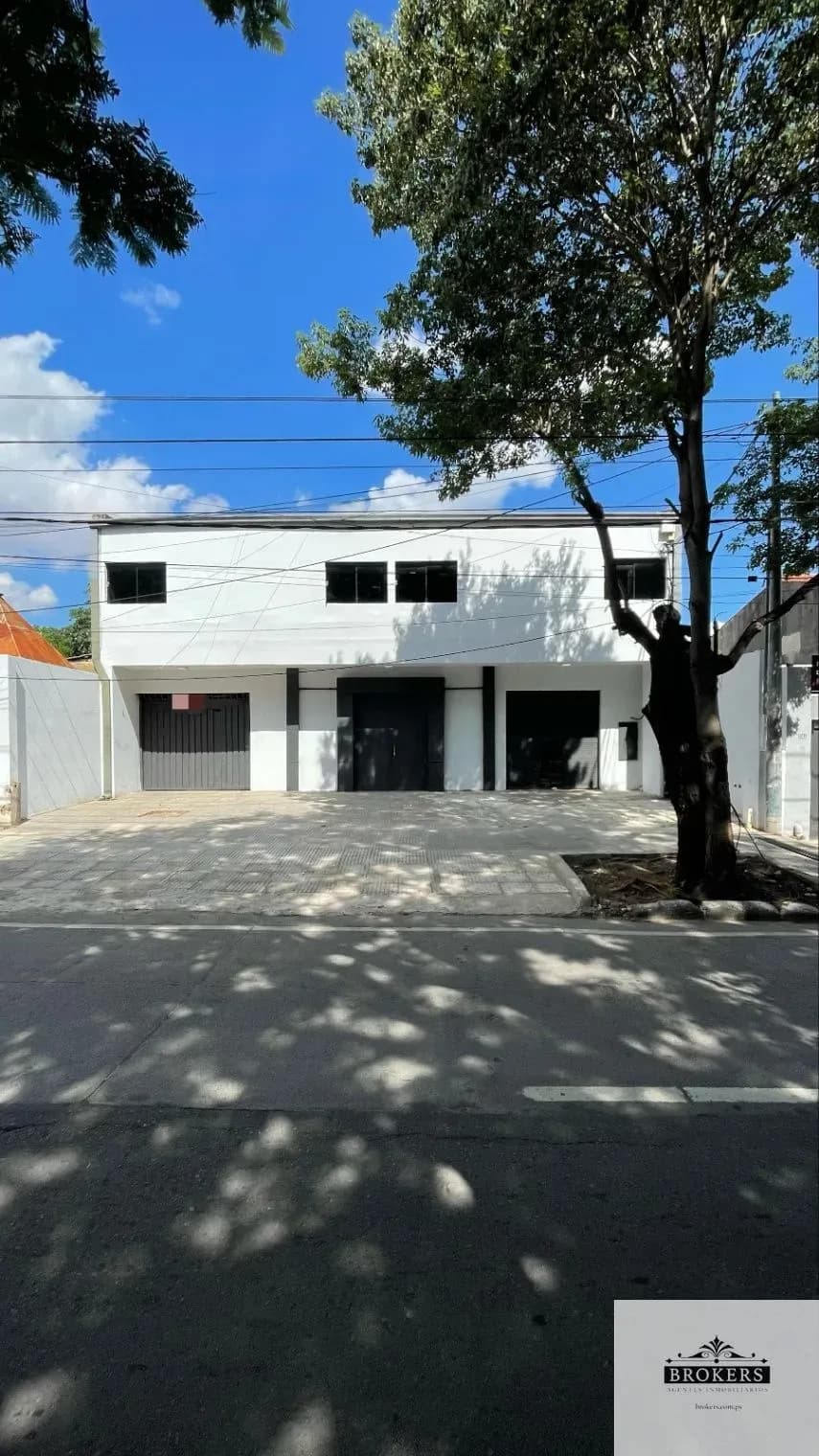 Loja de 550m² para Alugar em Lambaré - Image 2