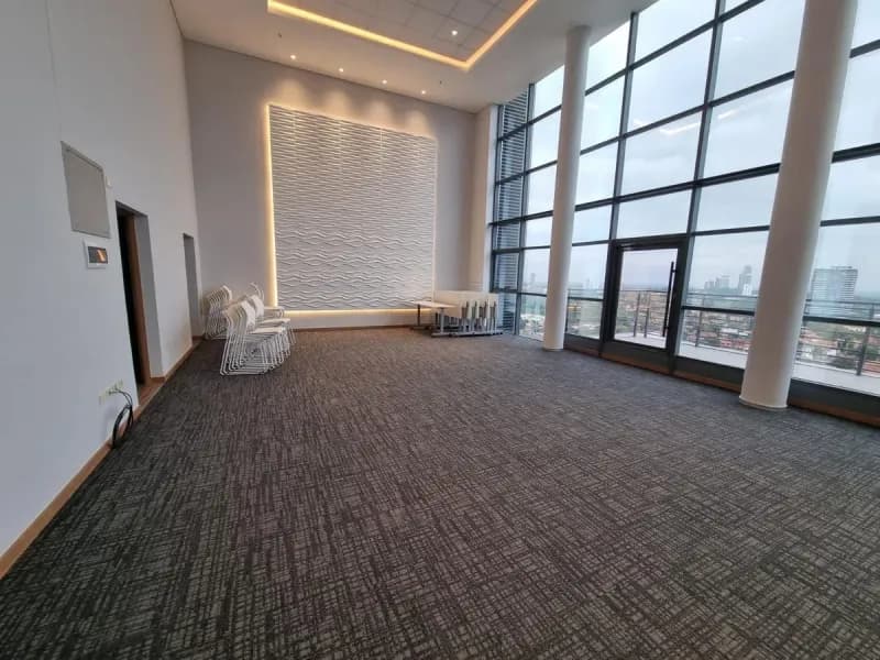 Office of 308m² for Rent in Salvador del Mundo, Asunción - Image 3