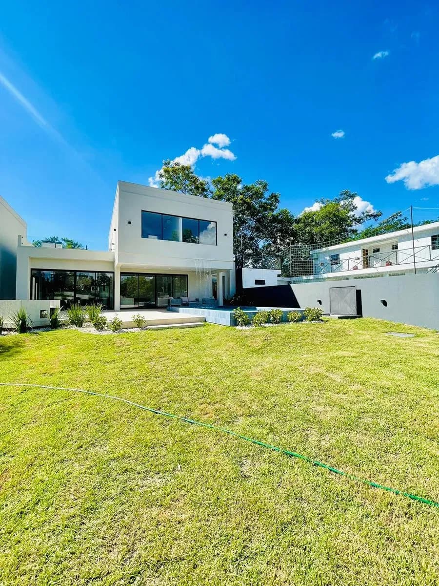 Casa de 4 dormitorios en Venta en San Bernardino - Image 6