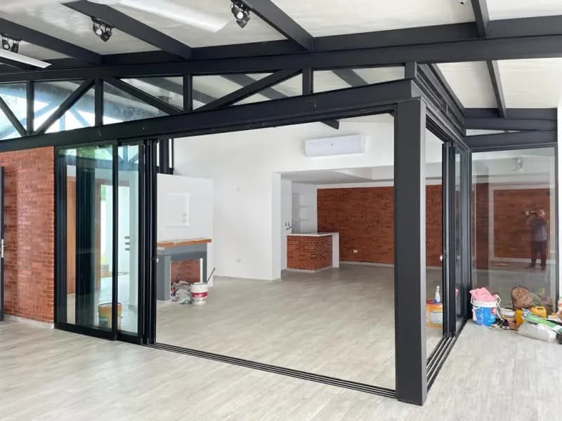 4-Bedroom House for Sale in San Bernardino - Image 5