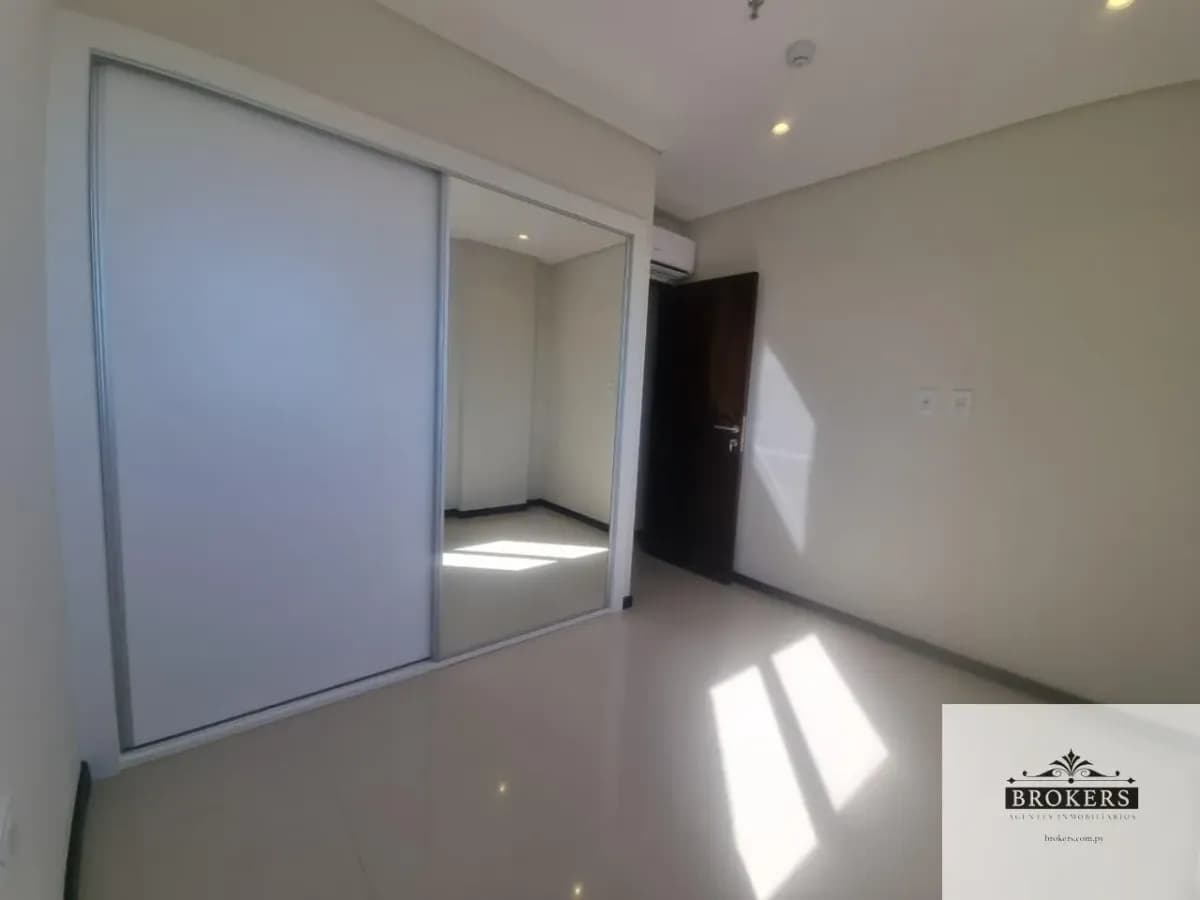Departamento de 2 dormitorios en Alquiler en Mbocayaty, Asunción - Image 3