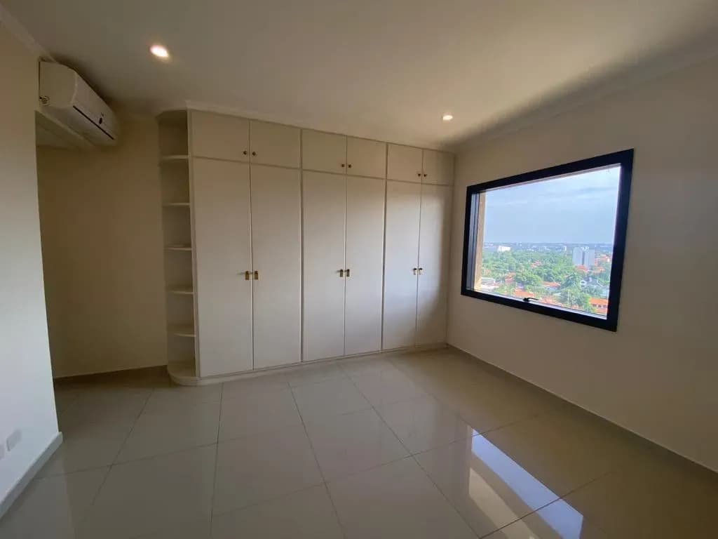 Apartamento de 3 dormitórios à venda em Ycuá Satí, Assunção - Image 3