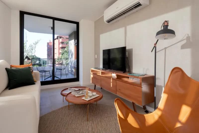 Departamento de 2 dormitorios en Venta en Las Mercedes, Lambaré - Image 5