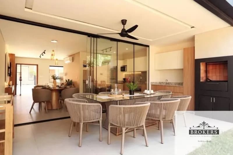 3-Bedroom House for Sale in San Lorenzo - Image 4