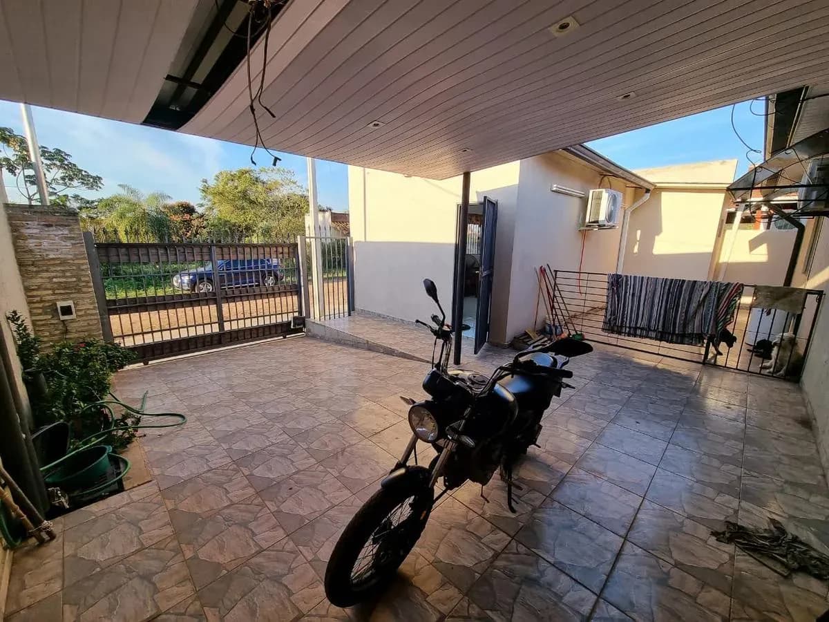 Casa de 3 dormitorios en Venta en San Lorenzo - Image 14