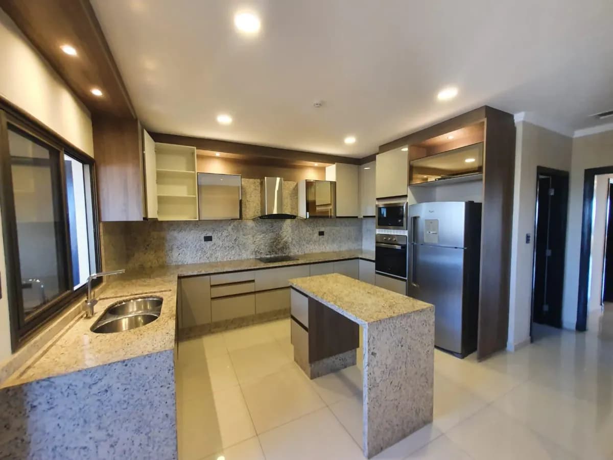 Apartamento de 3 quartos à venda em Carmelitas, Assunção - Image 2