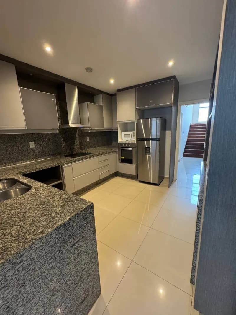 Departamento de 5 dormitorios en Venta en Las Lomas (Carmelitas), Asunción - Image 5
