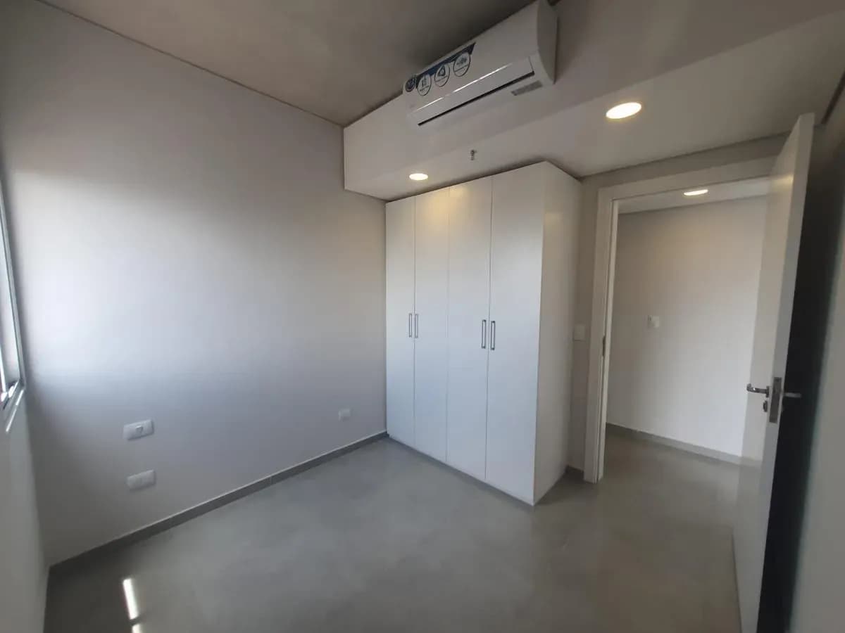 2-Bedroom Apartment for Sale in Lambaré - Image 8