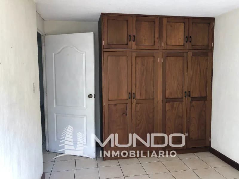 Casa de 2 dormitorios en Condominio El Escalon, 85m², en Venta en Zona 8, Mixco - Image 3