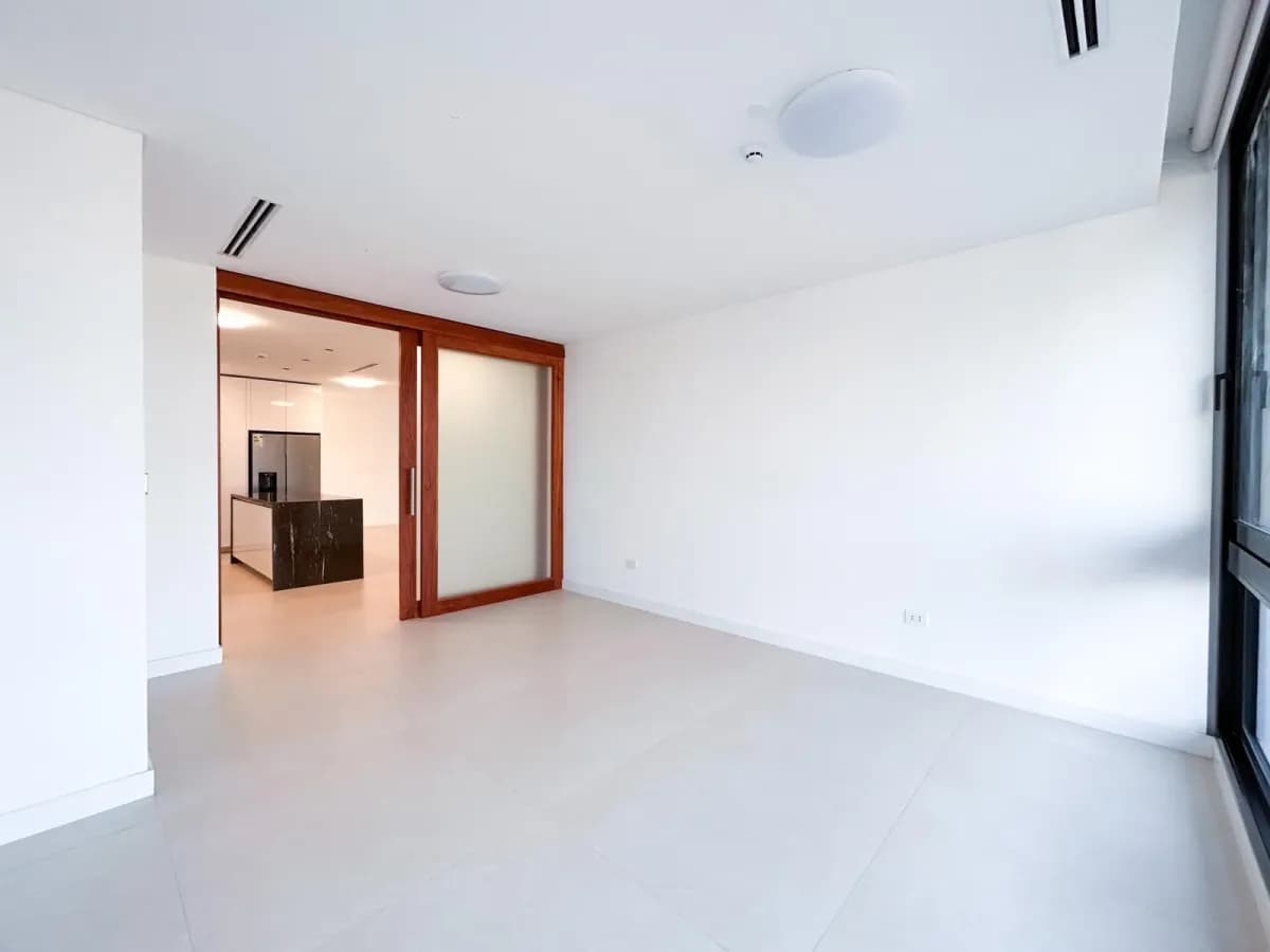 Departamento de 3 dormitorios en Venta en San Jorge, Asunción - Image 7