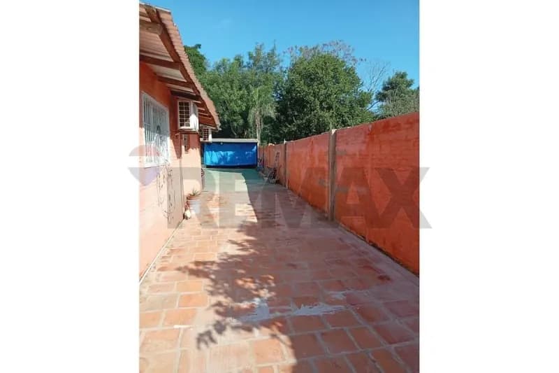 Casa de 2 dormitorios en Venta en Julián Augusto Saldívar - Image 2