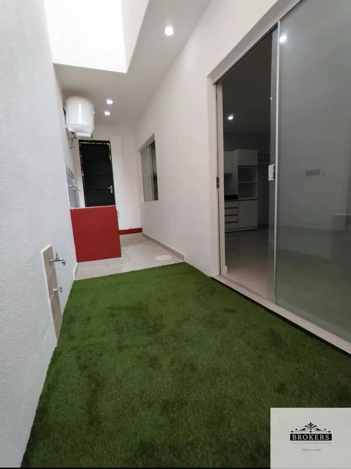 3-Bedroom House for Sale in Campo Grande, Fernando de la Mora - Image 17