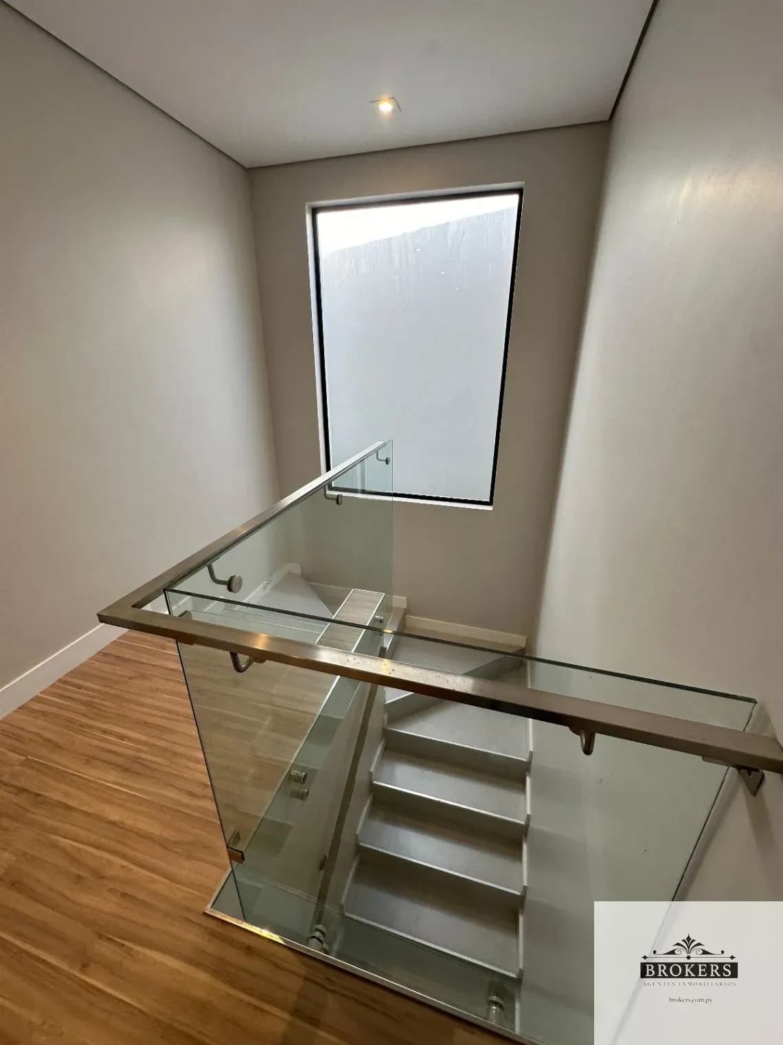 Casa de 4 dormitorios en Venta en San Jorge, Asunción - Image 15