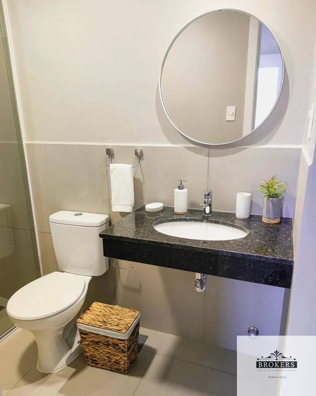 1-Bedroom Apartment for Sale in Loma Merlo, Luque - Image 12