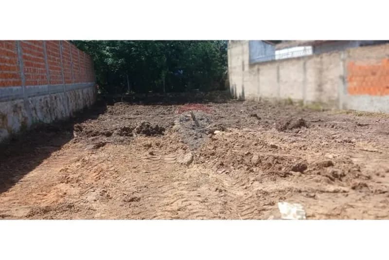 Terreno de 384m² à Venda em Loma Pytá, Asunción - Image 3