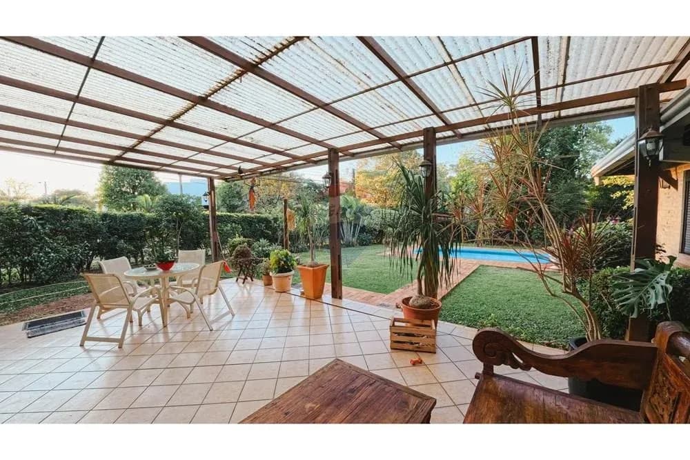 Casa de 5 quartos à Venda no Paraná Country Club, Hernandarias - Image 11