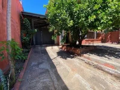 House for Sale in Tacumbu, Asunción - Image 3