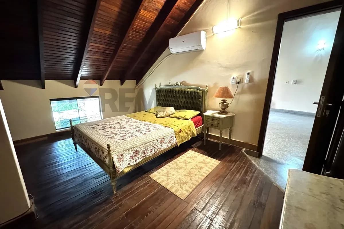 6-Bedroom House for Sale in Historic Center, San Bernardino - Image 11