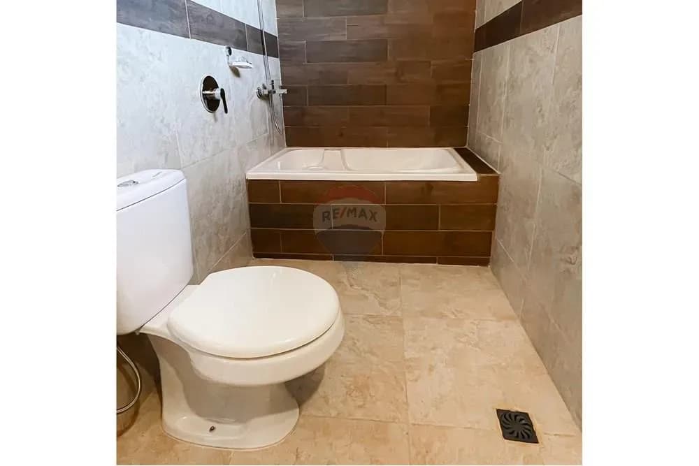 Studio for Sale in Cañada Garay, Luque - Image 6