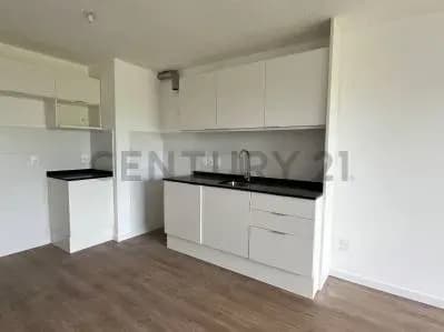 Apartamento de 1 Quarto à Venda em Cordón, Montevidéu - Image 3