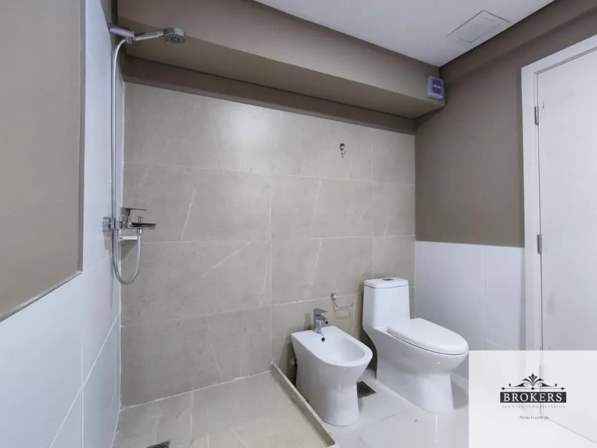Office of 51m² for Rent in Salvador del Mundo, Asunción - Image 6