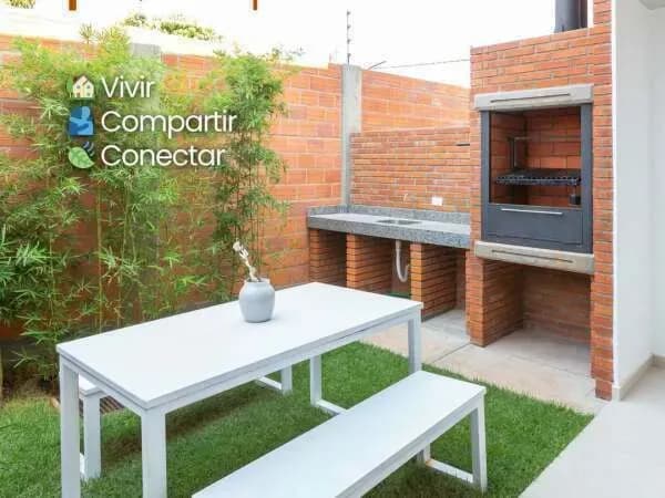 4-Bedroom House for Sale in Laurelty, Luque - Image 9