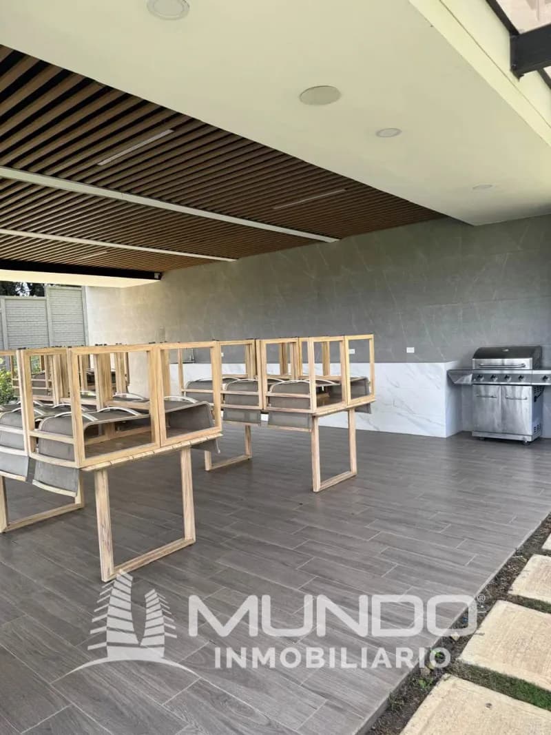 Departamento de 2 dormitorios en Bari, 66m², en Alquiler en Fraijanes - Image 4